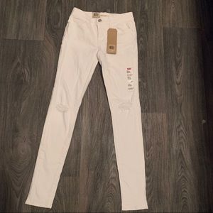 Levi’s 710 Super Skinny Jeans